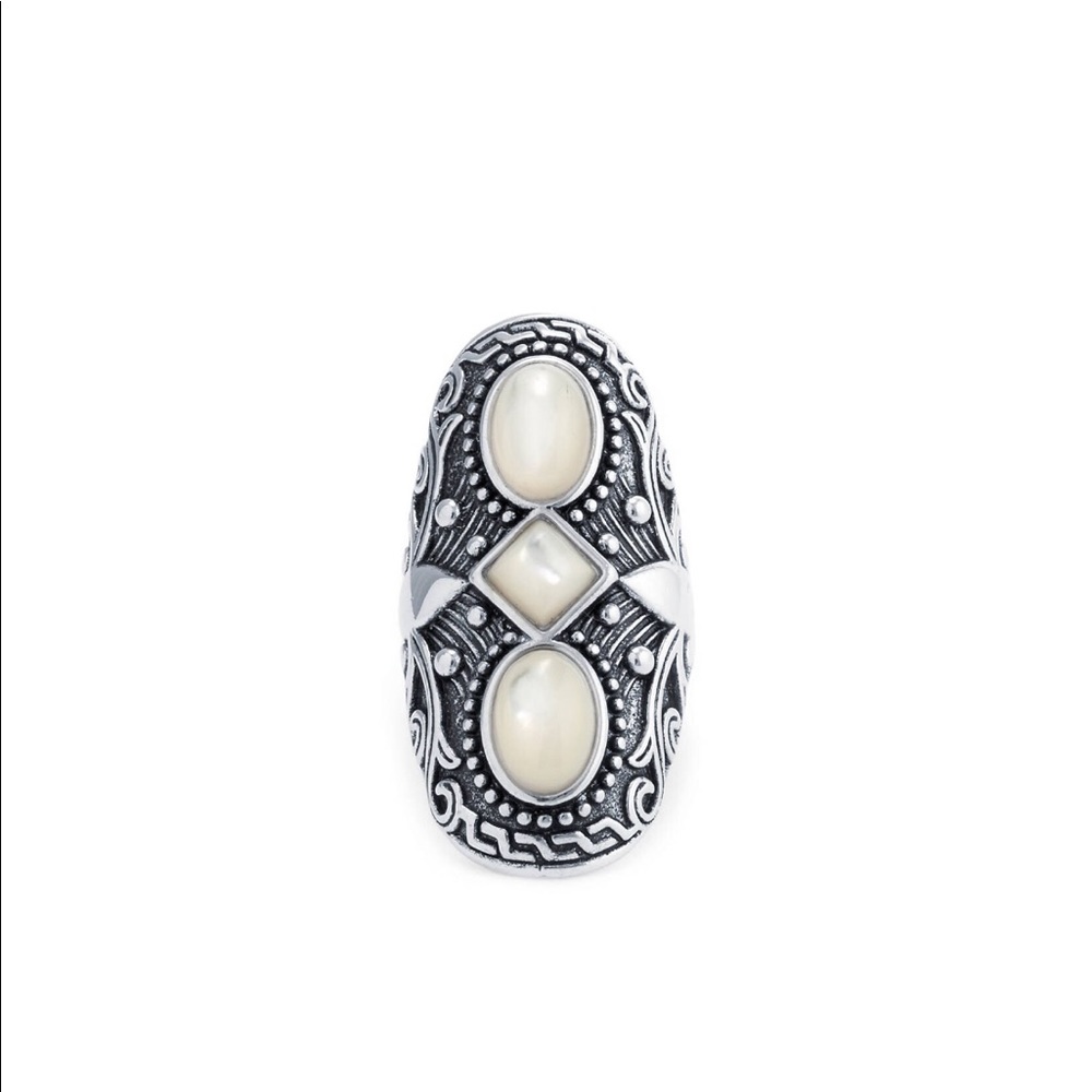 Statement knuckle Long Mother of Peal Ring